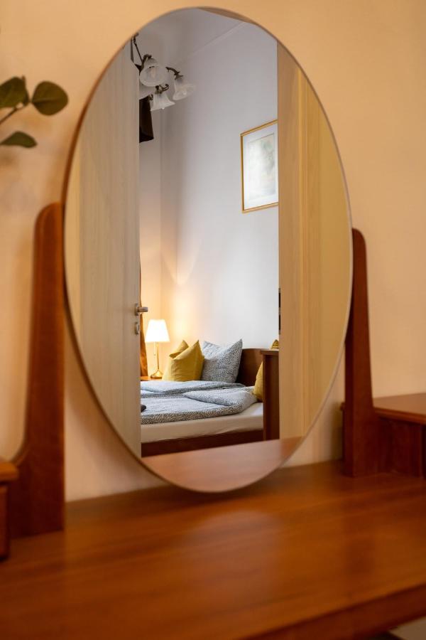 Emerald Suite With Free Parking Budapeşte Dış mekan fotoğraf
